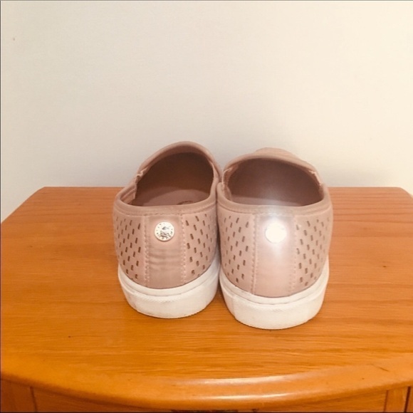 Steve madden laser cut slip on’s - Picture 5 of 7